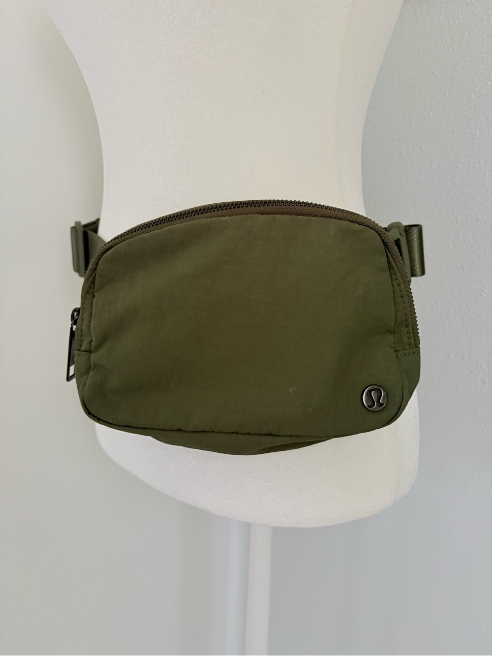 lululemon athletica Olive Waist Pack